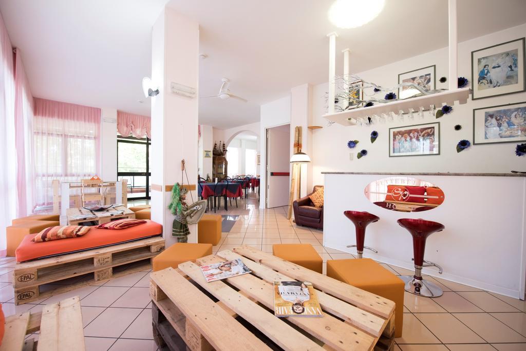 Hotel Settebello B&B 체제나티코 외부 사진